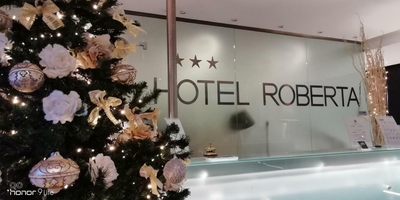 Roberta 3*