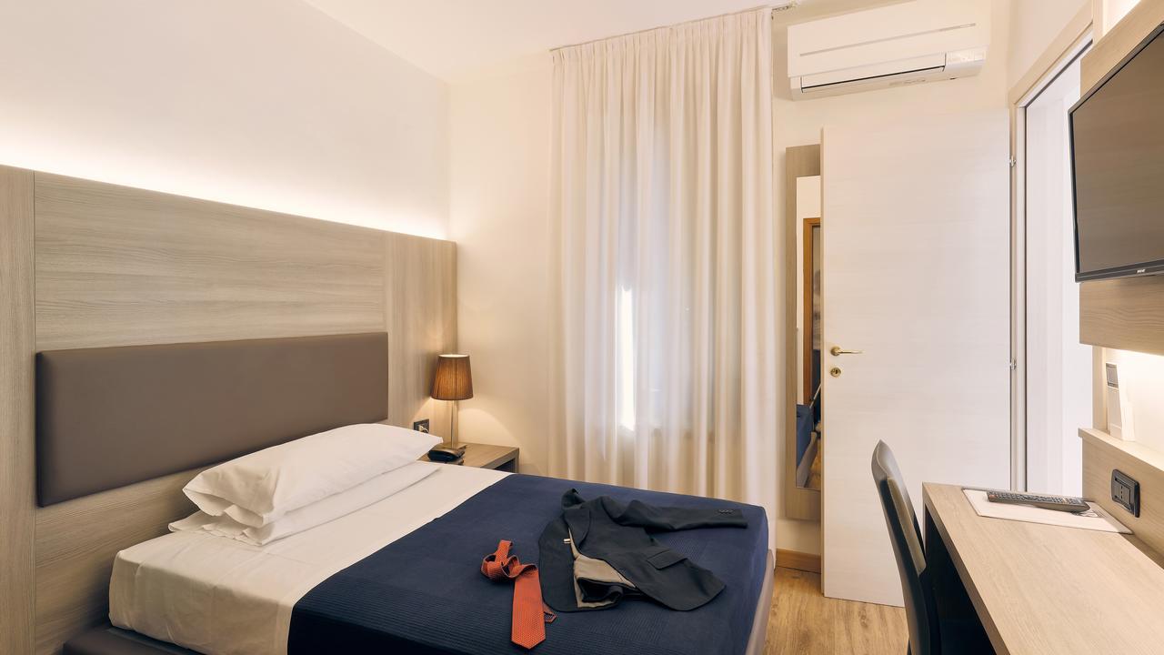 Roberta Hotel